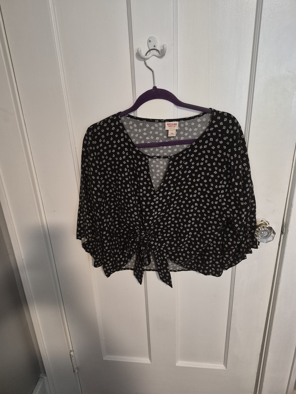 Mossimo Supply Co. Black Floral Tie-Front Crop Top